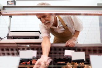 Camion de boucherie : un outil clé pour le commerce mobile de viande et charcuterie