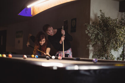 Comment la table de billard est devenue un élément design dans les intérieurs modernes ?